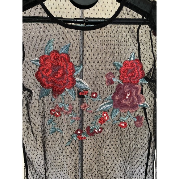 Sheer Embroidered Flower Long Sleeve Shirt S/M - Picture 4 of 7